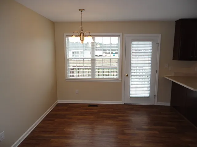 96 Imperial Dr — Photo 4