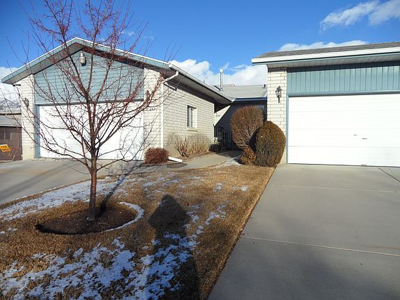 Lakecrest III Condo