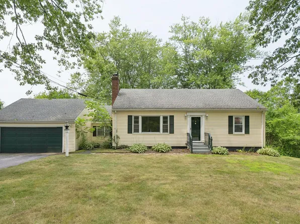 121 Spurwink Avenue, Cape Elizabeth, ME 04107