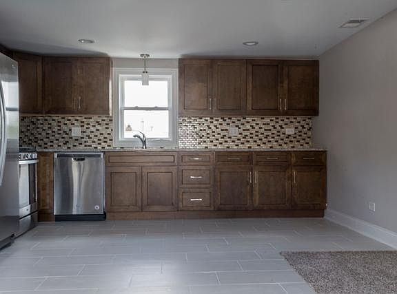 4th image of 1918 S 56th Ct