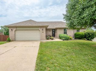 1244 Tyler Ln, Nixa, MO 65714