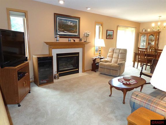 3rd image of 105 Celestine Cir