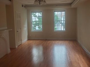 515 S 16th St #B, Philadelphia, PA 19146