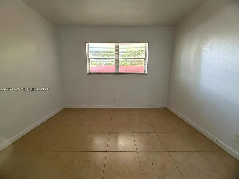 919 NW 2nd Ave #3 — Photo 17
