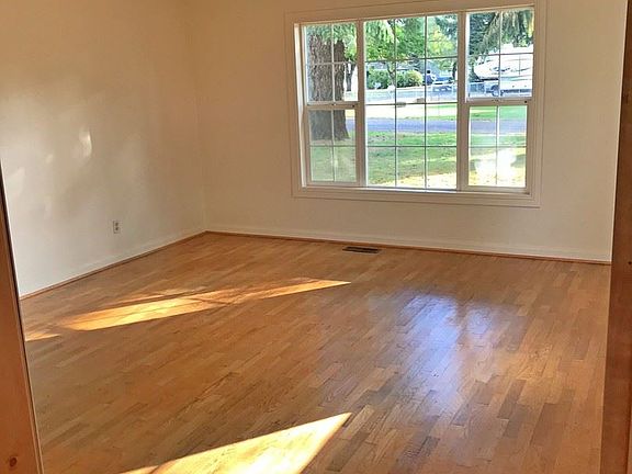 4th image of 9032 Mount Baker Ave
