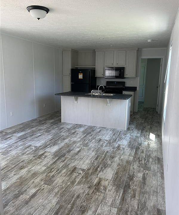 1st image of 1625 B St Lot 50