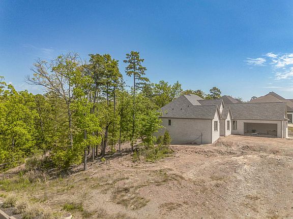 3rd image of 30 Caurel Ct