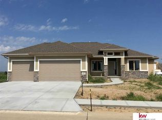 9061 N 171st St, Bennington, NE 68007