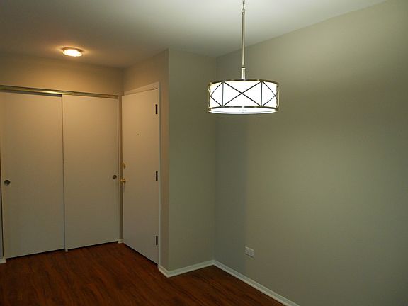 4th image of 709 W Park Ave #104