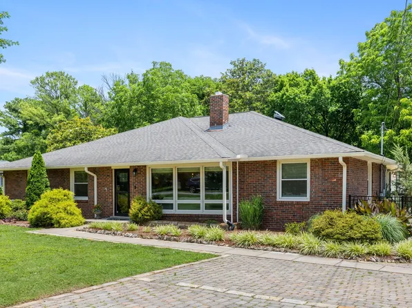 4960 Stillwood Dr, Nashville, TN 37220