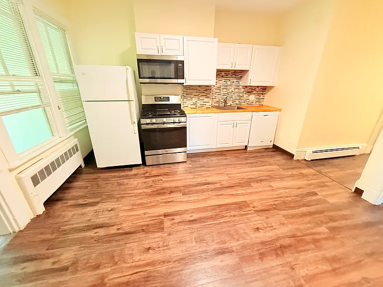 69 Holworthy St #2 — Photo 5