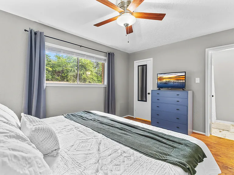 9731 Appleridge Dr — Photo 10