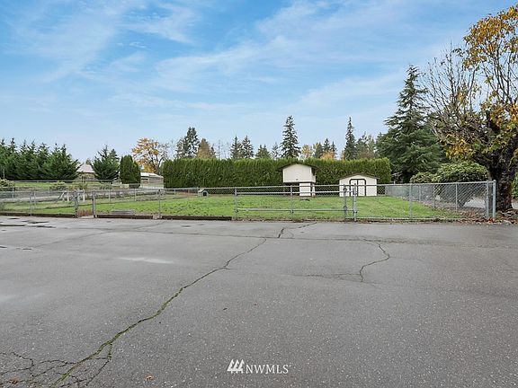 Large fenced area works perfectly as your own private dog park!