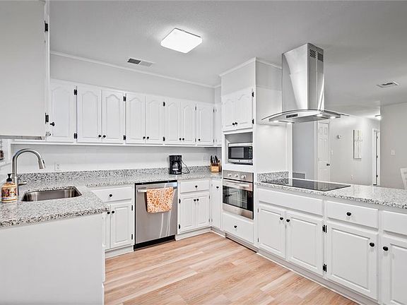 2nd image of 12951 Border Dr