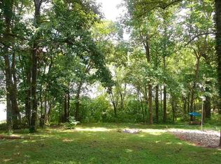 979 Catfish Ln, Scottsville, KY 42164