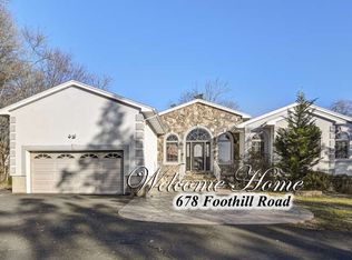 678 Foothill Rd, Bridgewater, NJ 08807