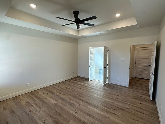 3rd image of 3604 Clearview Dr