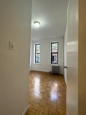Rented by Peter R. Hungerford, LREB | media 31