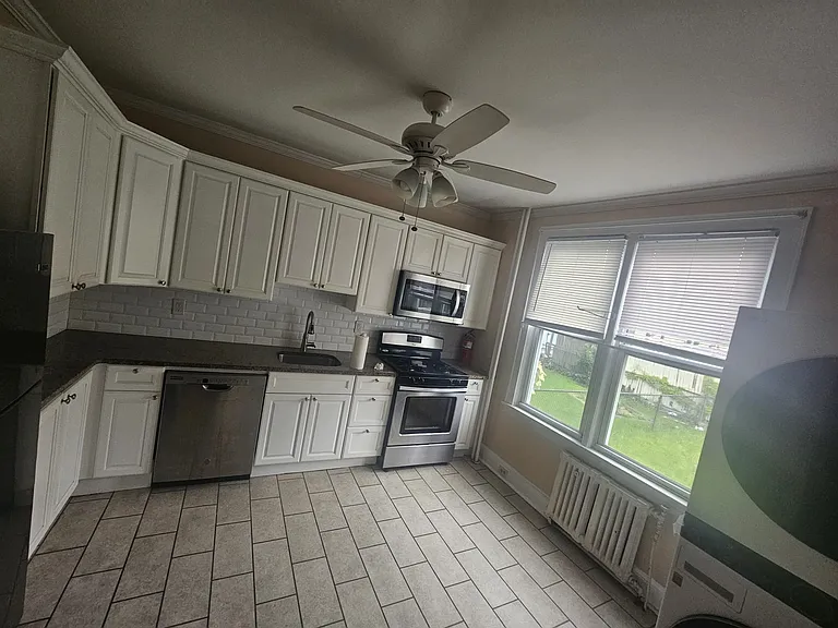 364 Avenue A #1 — Photo 24