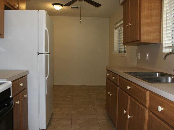 3rd image of 6925 Rhine Dr