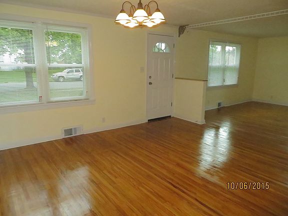 5th image of 172 Kenview Blvd