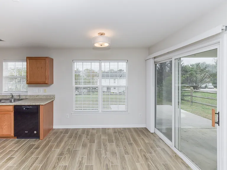 11927 Cheviott Hill Ln — Photo 6