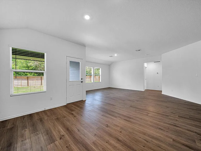 145 Crawford — Photo 12
