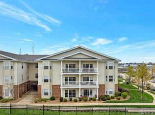 115 Saint James Ct, Saint Peters, MO 63376