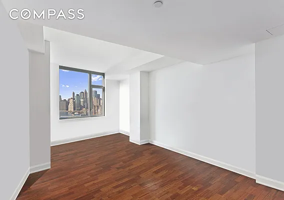 Sold by Compass | media 18