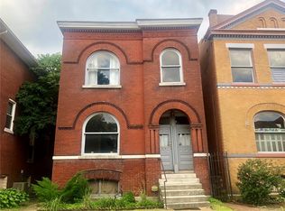 3626 Russell Blvd, Saint Louis, MO
