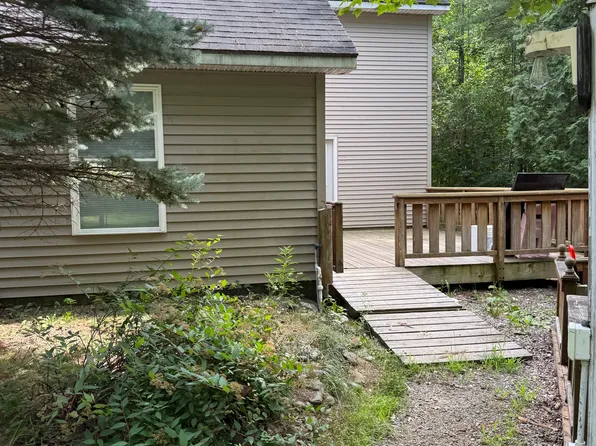 11 Wakefield Pl #11, Detroit, ME 04929