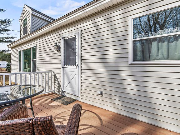 3rd image of 5 Webb Road