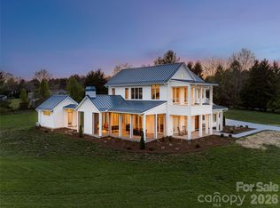 5 Sweetgrass Ln, Fletcher, NC 28732