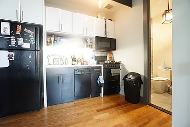 Rented by Rennit Inc.