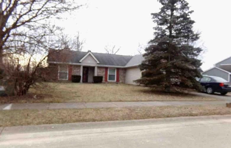 1st image of 3747 Paddington Ln N
