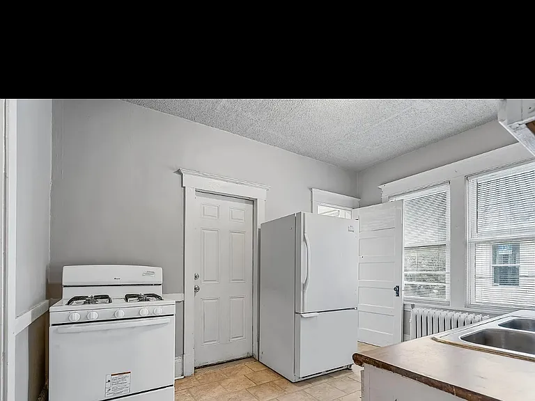 101 Litchfield St #1 — Photo 6