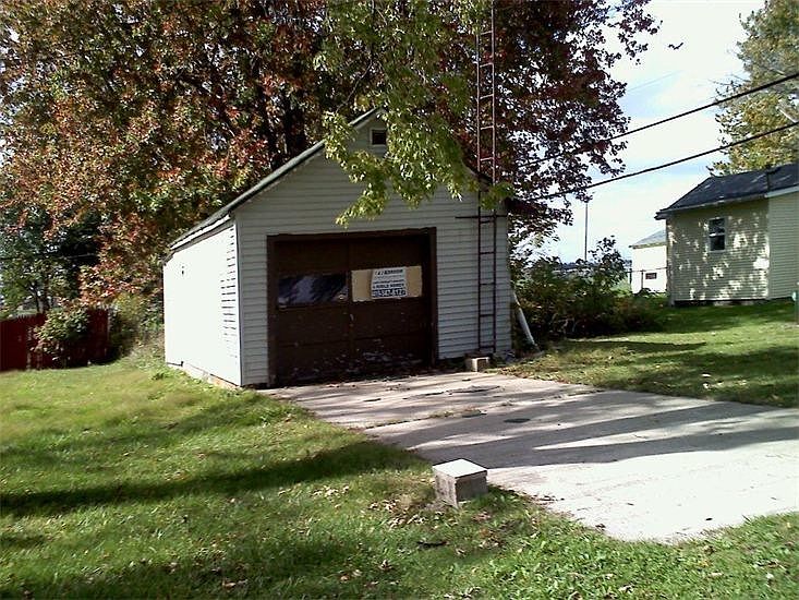 1st image of 1512 Laurel St