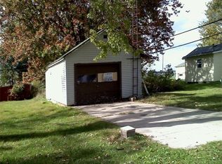 1512 Laurel St, Fremont, OH 43420