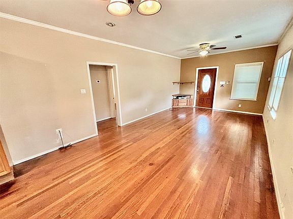 4th image of 2614 Beauchamp St