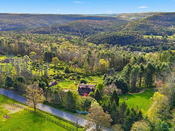 5th image of 110 German Hill Rd