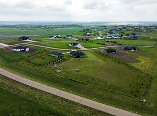 6655 Country Ridge Rd, Bismarck, ND 58503