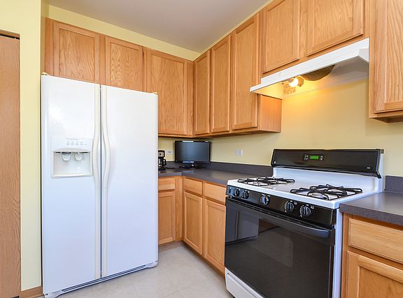 5th image of 853 Cherry Creek Dr