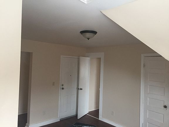 3rd image of 53 Cooke St #3