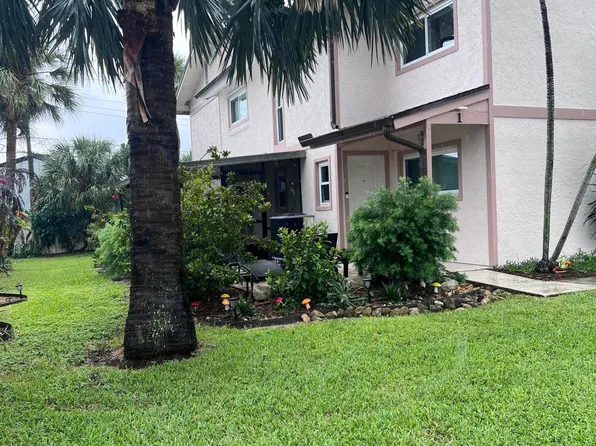 595 Park Ave APT 1, Satellite Beach, FL 32937