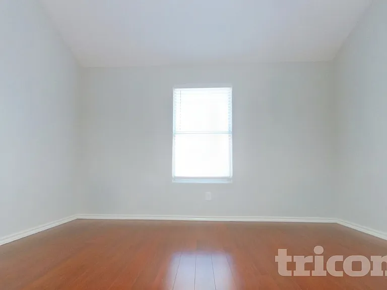 12809 Carpenter Ln — Photo 3