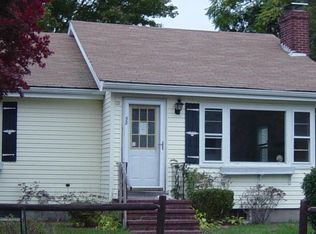 53 Wychunas Ave, Buzzards Bay, MA 02532