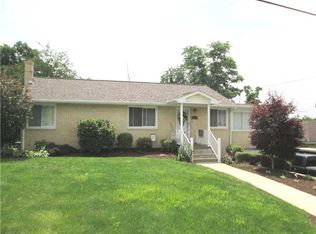 1440 Oakridge Dr, Ambridge, PA 15003