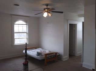 190 E High St APT 3B, Waynesburg, PA 15370