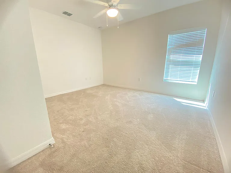 2751 Rialto Ct — Photo 27