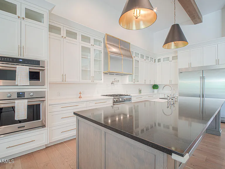 12424 E Victoria St — Photo 25